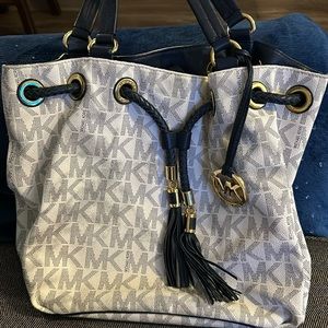 Michael Kors shoulder bag/ Blue & White